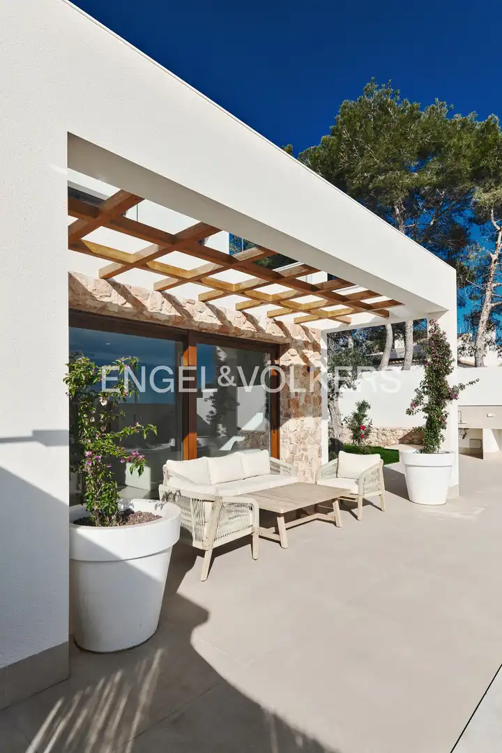 Terrassa de Casa o xalet en venda en Orihuela amb Aire condicionat, Calefacció i Jardí privat