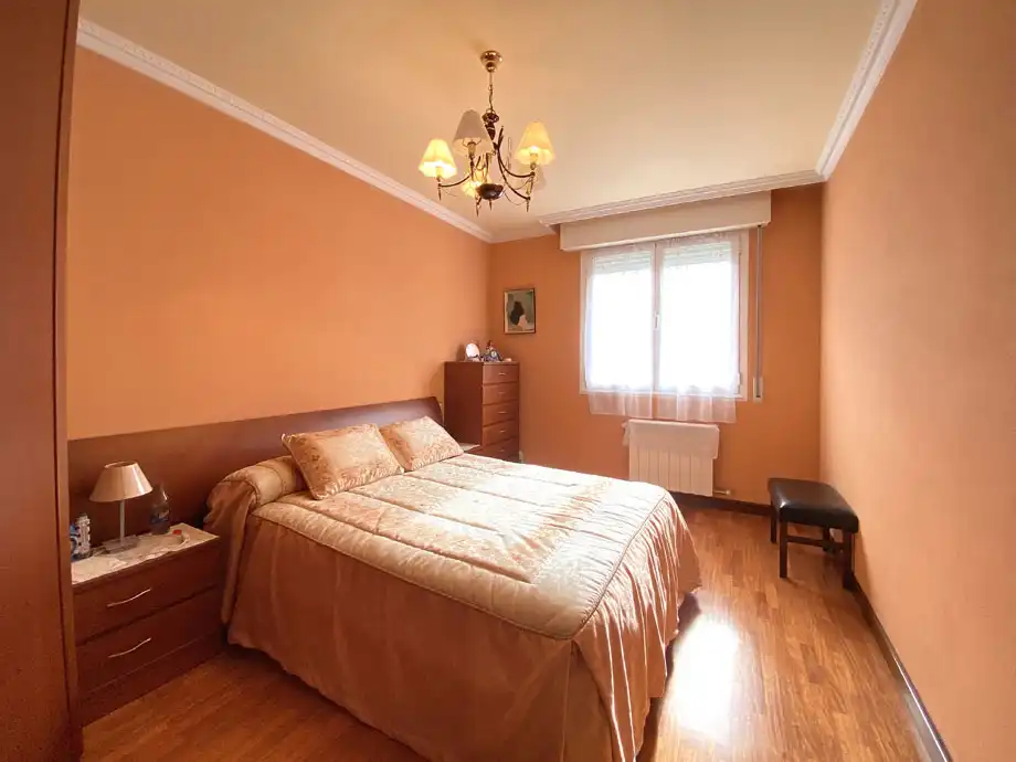 Habitación de Piso en venta en Vitoria - Gasteiz con Calefacción, Parquet y Terraza