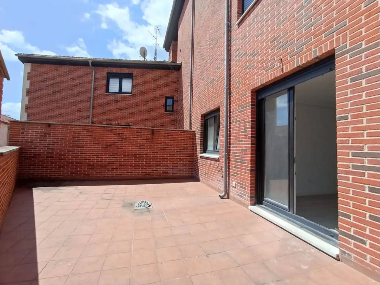 Terraza de Piso en venta en Cerezo de Río Tirón con Calefacción y Terraza