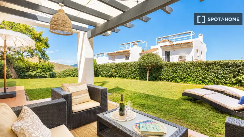 Terraza de Apartamento para compartir en Ojén con Aire acondicionado, Terraza y Amueblado