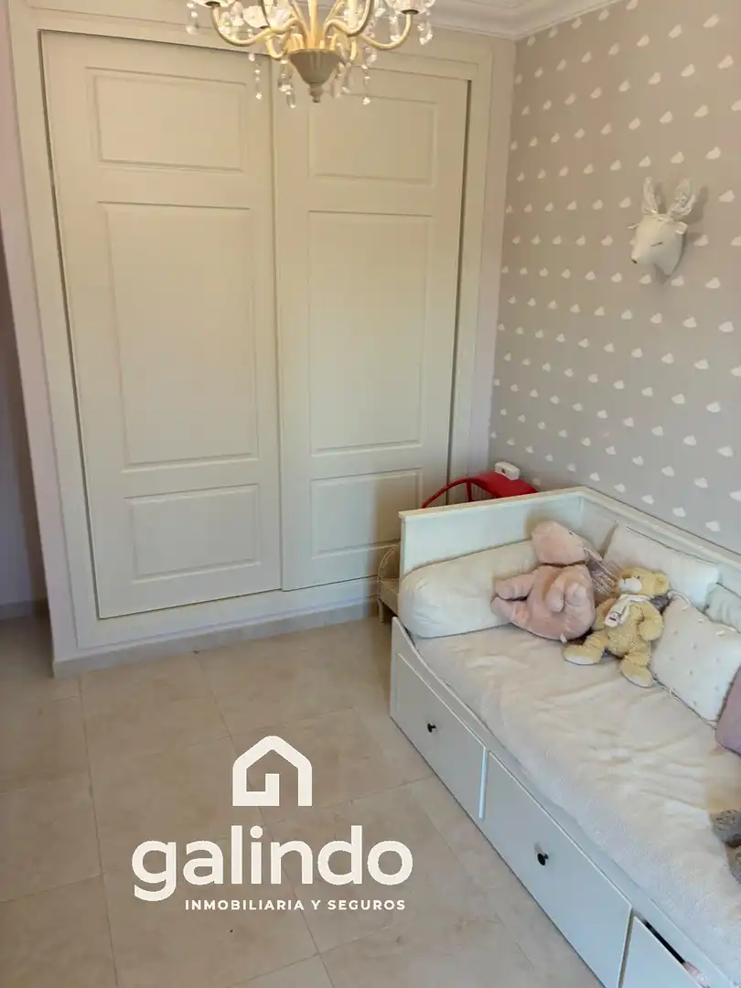 Bedroom of Houses for sale in Marchena  with Swimming Pool and Community pool