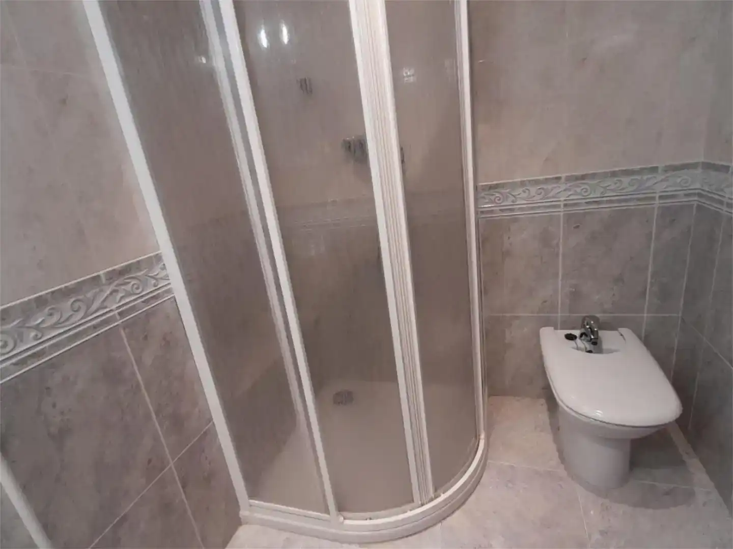Bany de Apartament en venda en Benicasim / Benicàssim
