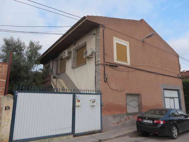 Casa-chalet en Venta en C/ Polideportivo en Santa Cruz