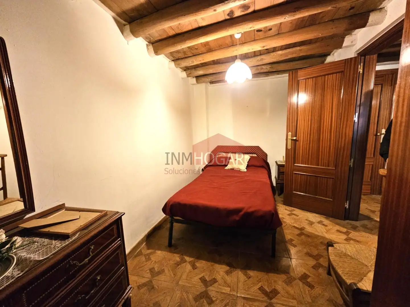 Dormitori de Casa o xalet en venda en Muñana amb Traster i Moblat
