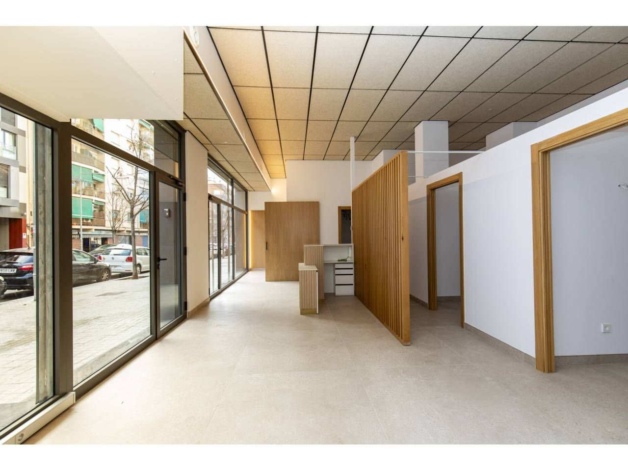 Local de alquiler en Paseo Muntanya, 127, Font Verda