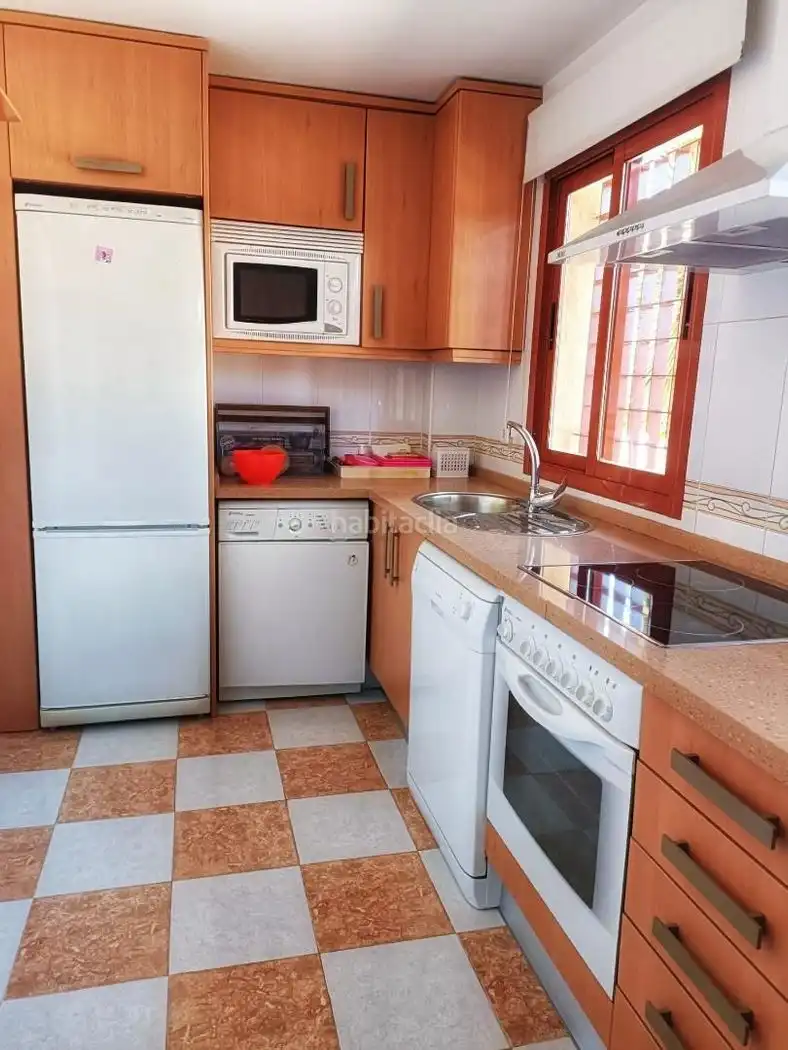 House with pool to rent in Avenida Suecia 56, imagen 10