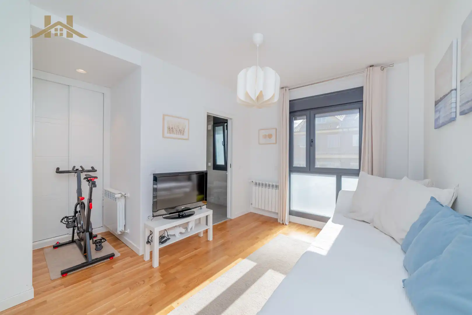 Habitación de Casa adosada en venta en Valdemoro con Aire acondicionado, Calefacción y Jardín privado