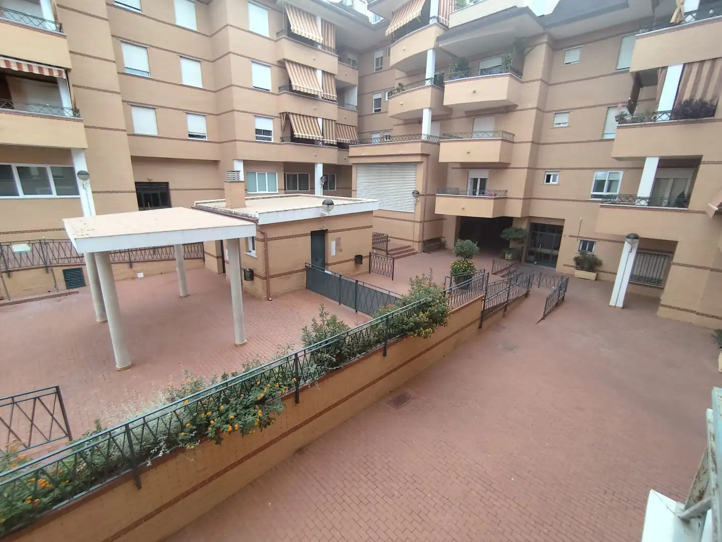 Aparcament de Pis de lloguer en Úbeda amb Aire condicionat, Calefacció i Terrassa