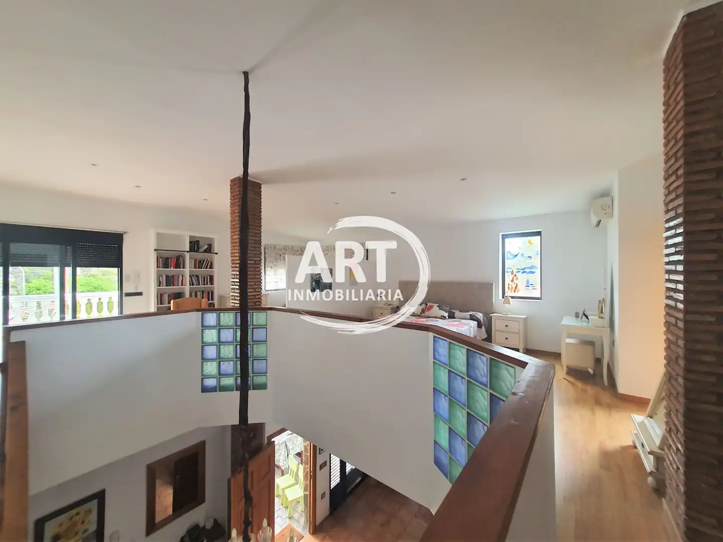 Houses for sale in L'Eliana  with Air Conditioner, Heating and Terrace