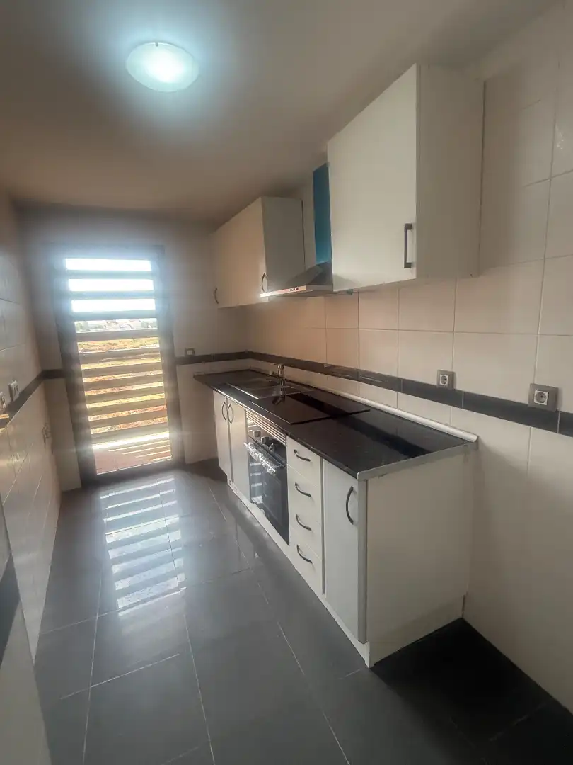 Flat with lift to rent in Calle Doctor Fleming, imagen 3