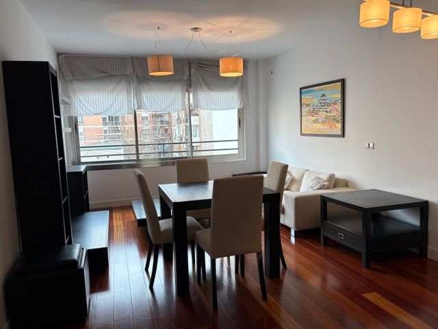 Comedor de Piso de alquiler en  Madrid Capital con Aire acondicionado, Calefacción y Amueblado