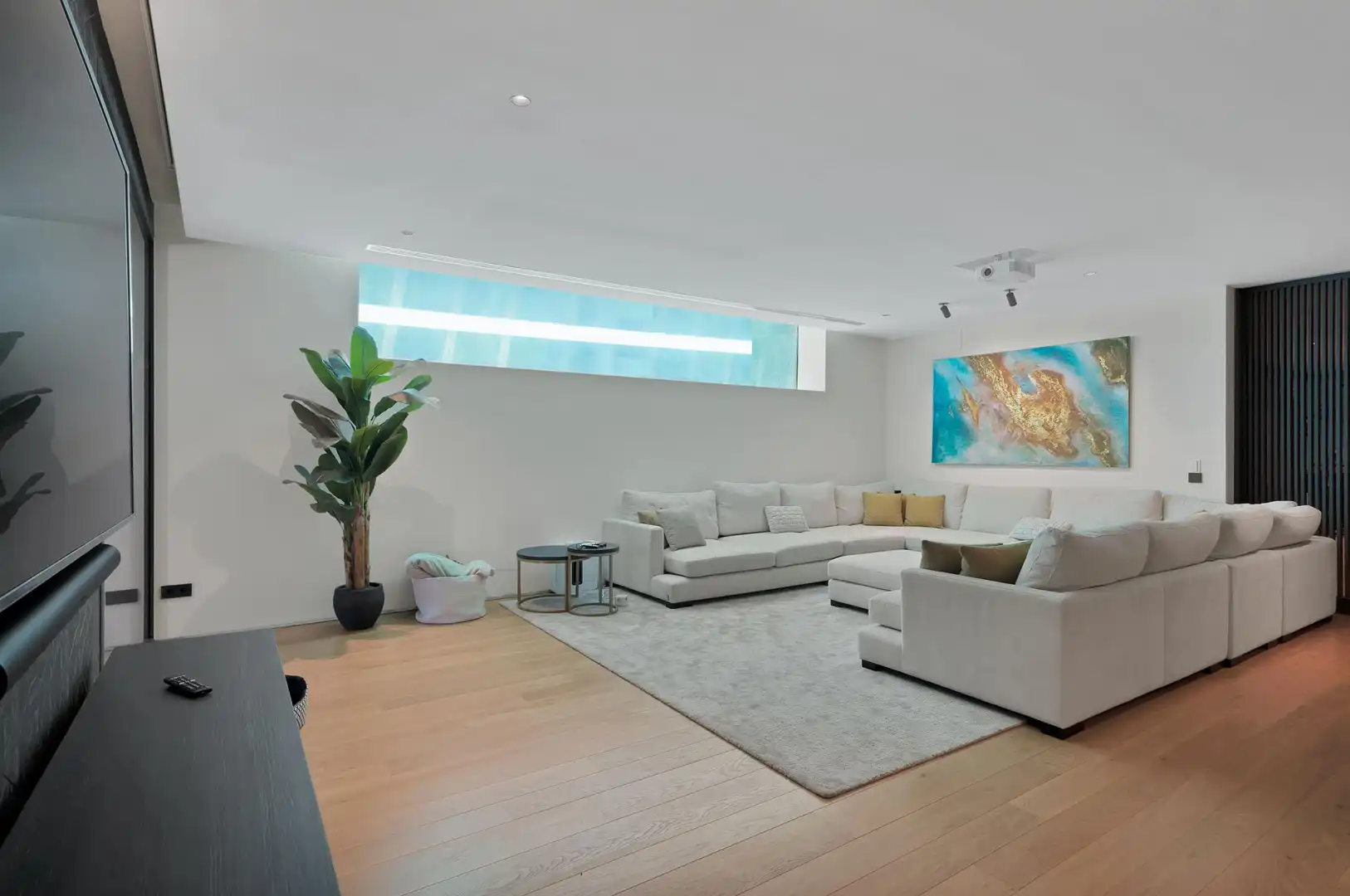 Sala de estar de Casa o chalet en venta en Marbella con Calefacción, Jardín privado y Terraza