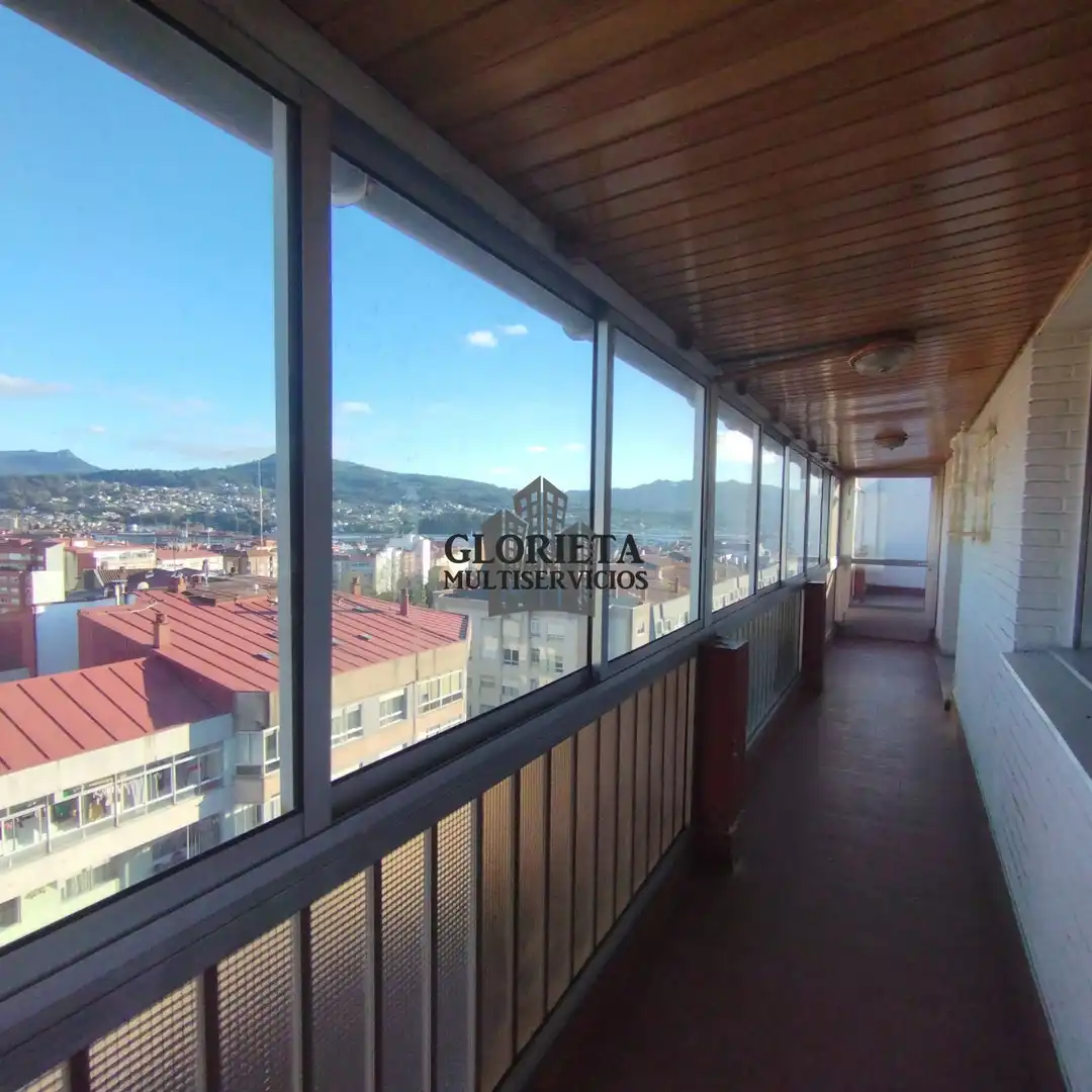 Terraza de Piso en venta en Vigo  con Calefacción, Parquet y Terraza