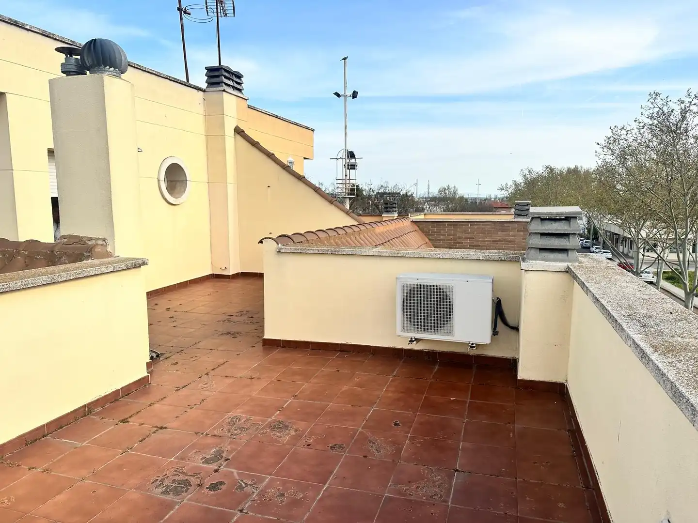 Casa adosada en venta en Calle Suiza, Nuevo Parque