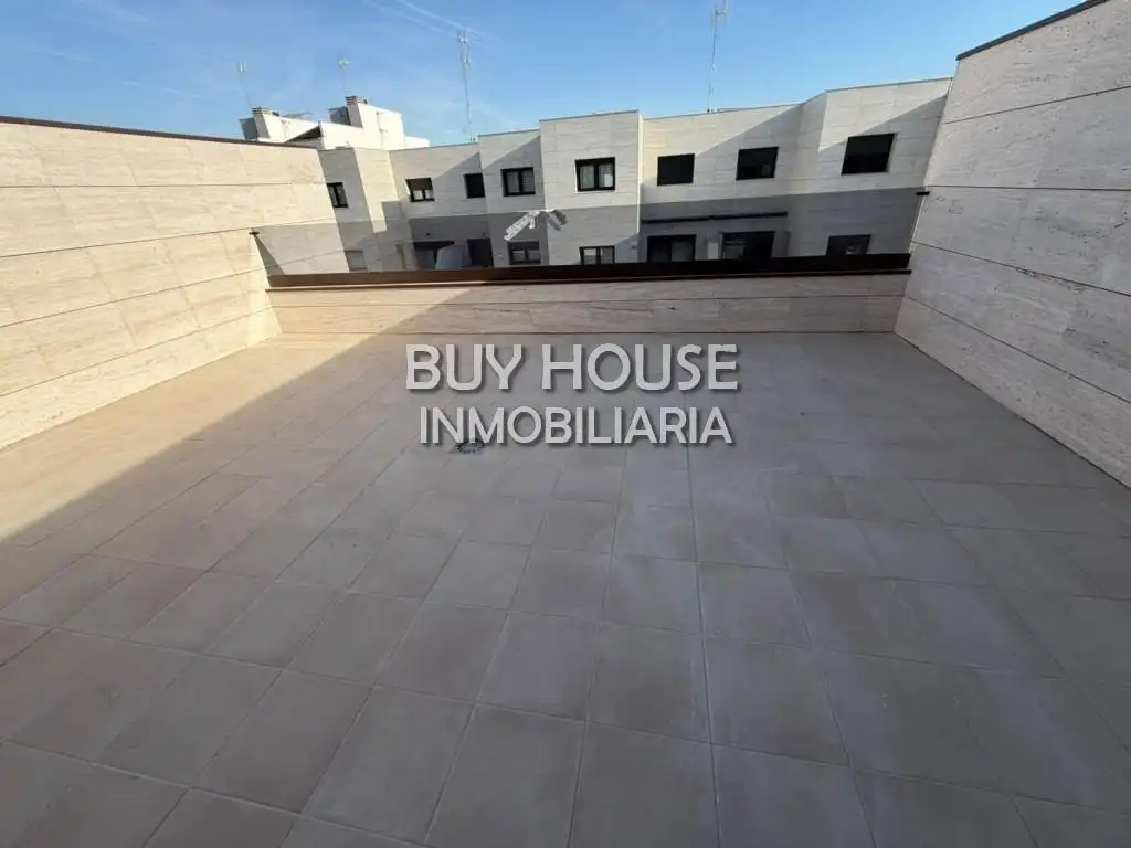 Terraced house with pool for sale in Parque Manuel de Vega - Carretera de Ugena, imagen 18