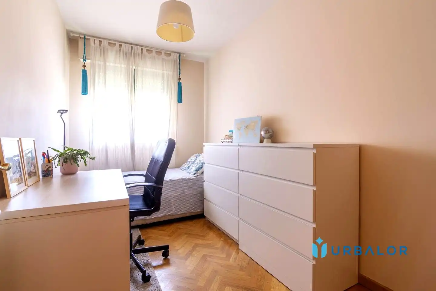 Bedroom of Flat for sale in Alcorcón  with Air Conditioner, Heating and Parquet flooring
