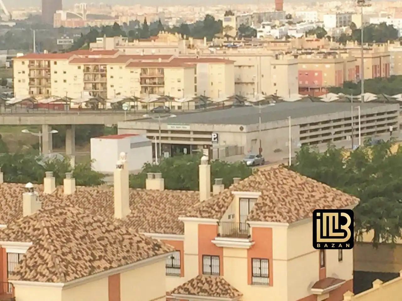 Exterior view of Attic for sale in San Juan de Aznalfarache  with Air Conditioner, Heating and Terrace