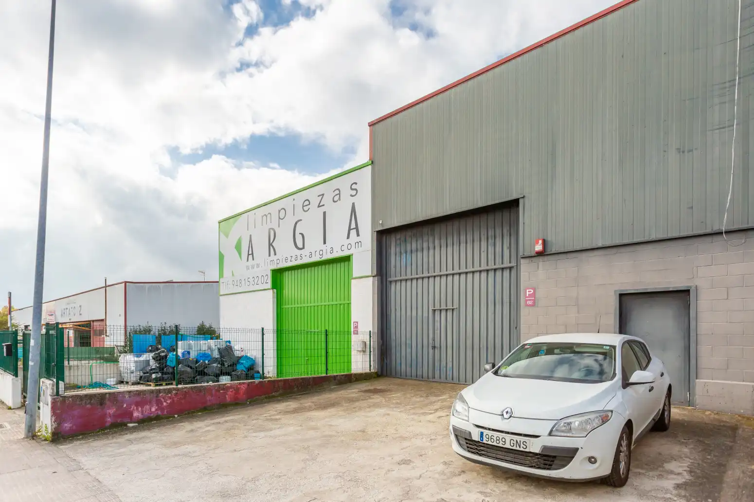 Nave industrial de alquiler en Mutilva - POLIGONO MUTILVA BAJA, CALLE P, Aranguren