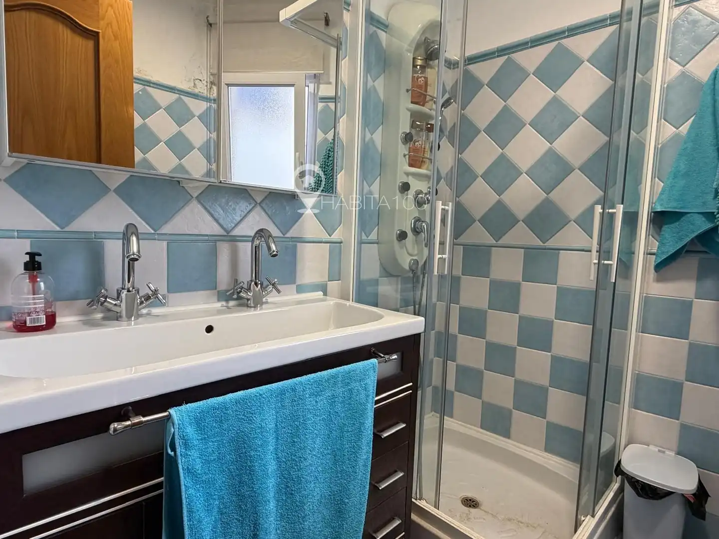 Baño de Piso para compartir en Centro