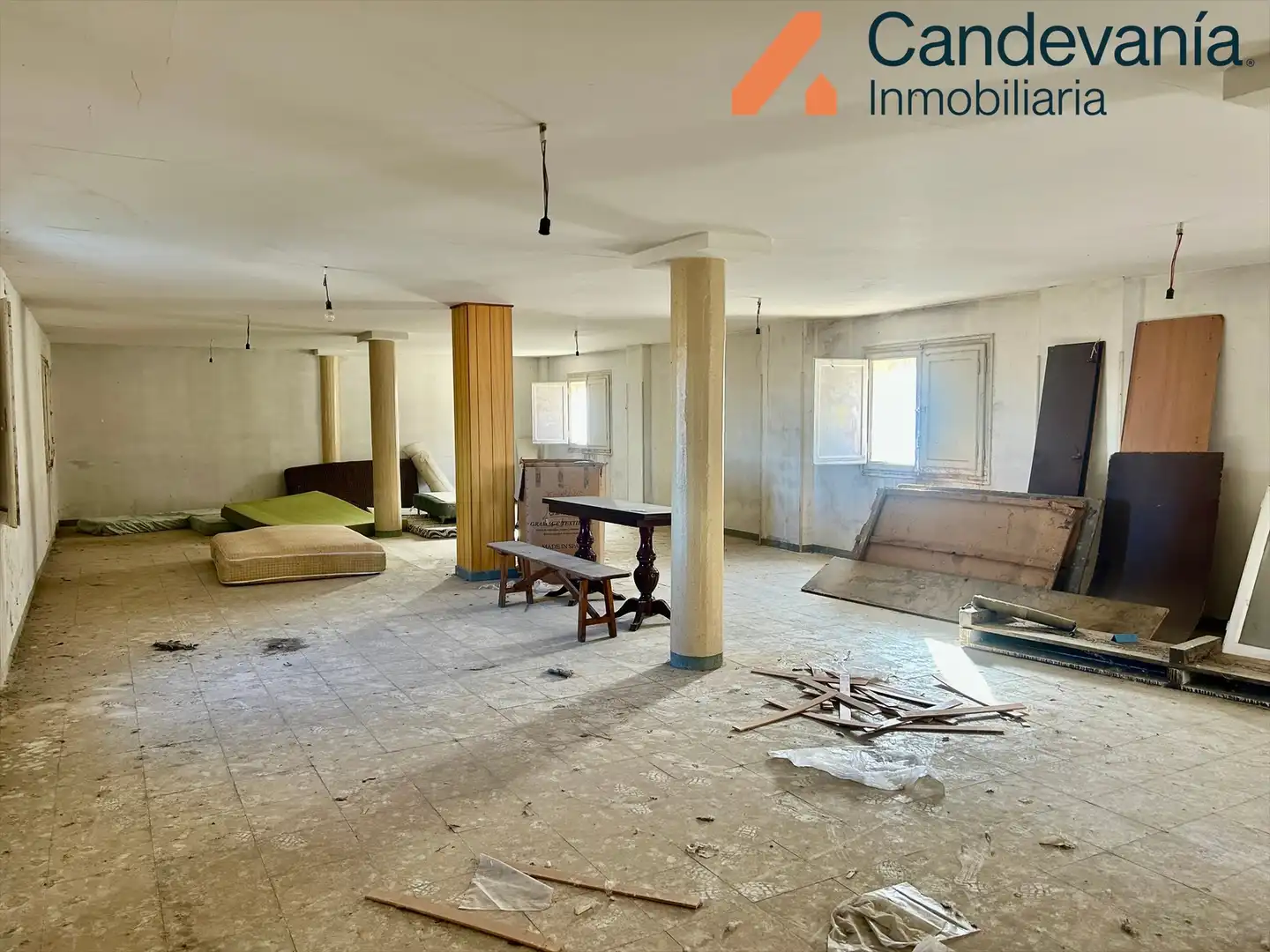 Nave industrial en venta en Zuera