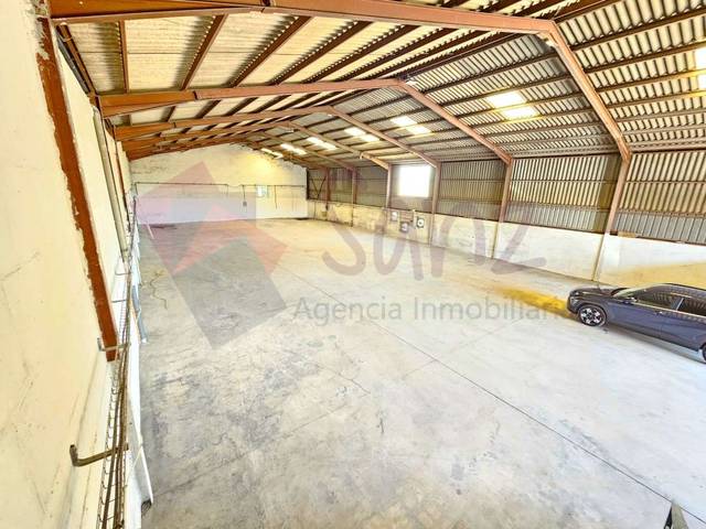 Nave industrial en Alquiler en Carretera Fuenmayor en Navarrete