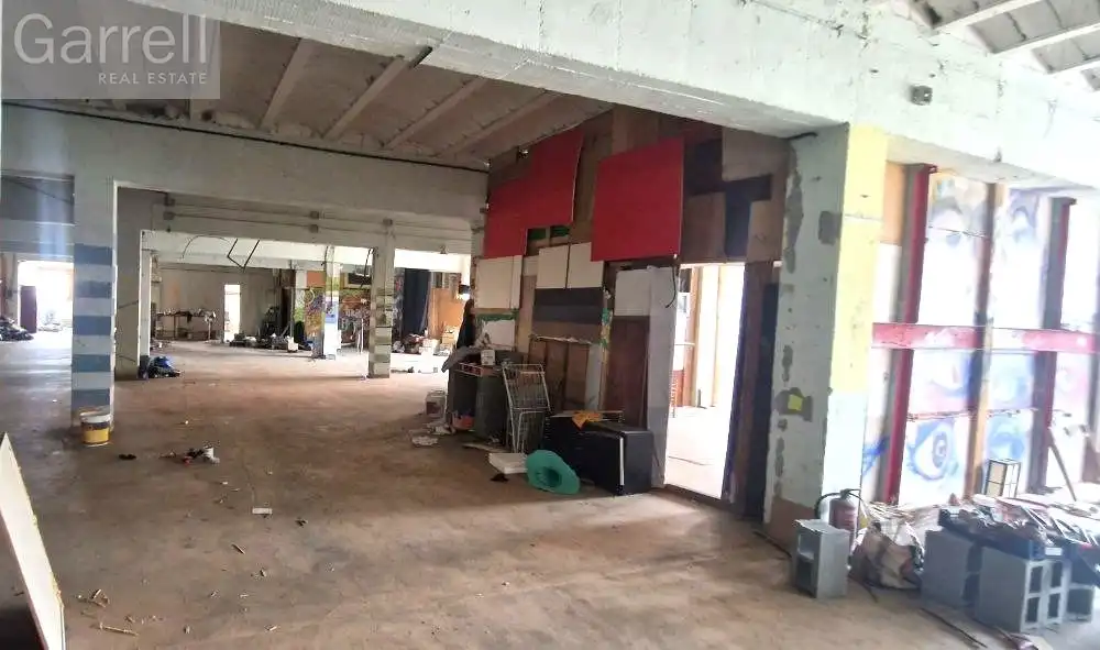 Industrial buildings for sale in CL DE LA GLORIA L'HOSPITALET DE LLOBREGAT (BARC, Santa Eulàlia