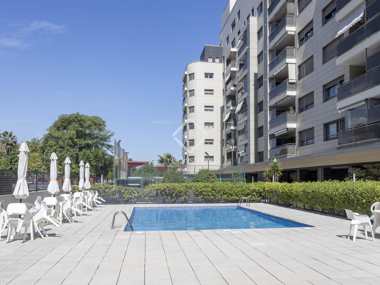 Swimming pool of Flat to rent in  Valencia Capital  with Air Conditioner, Heating and Terrace