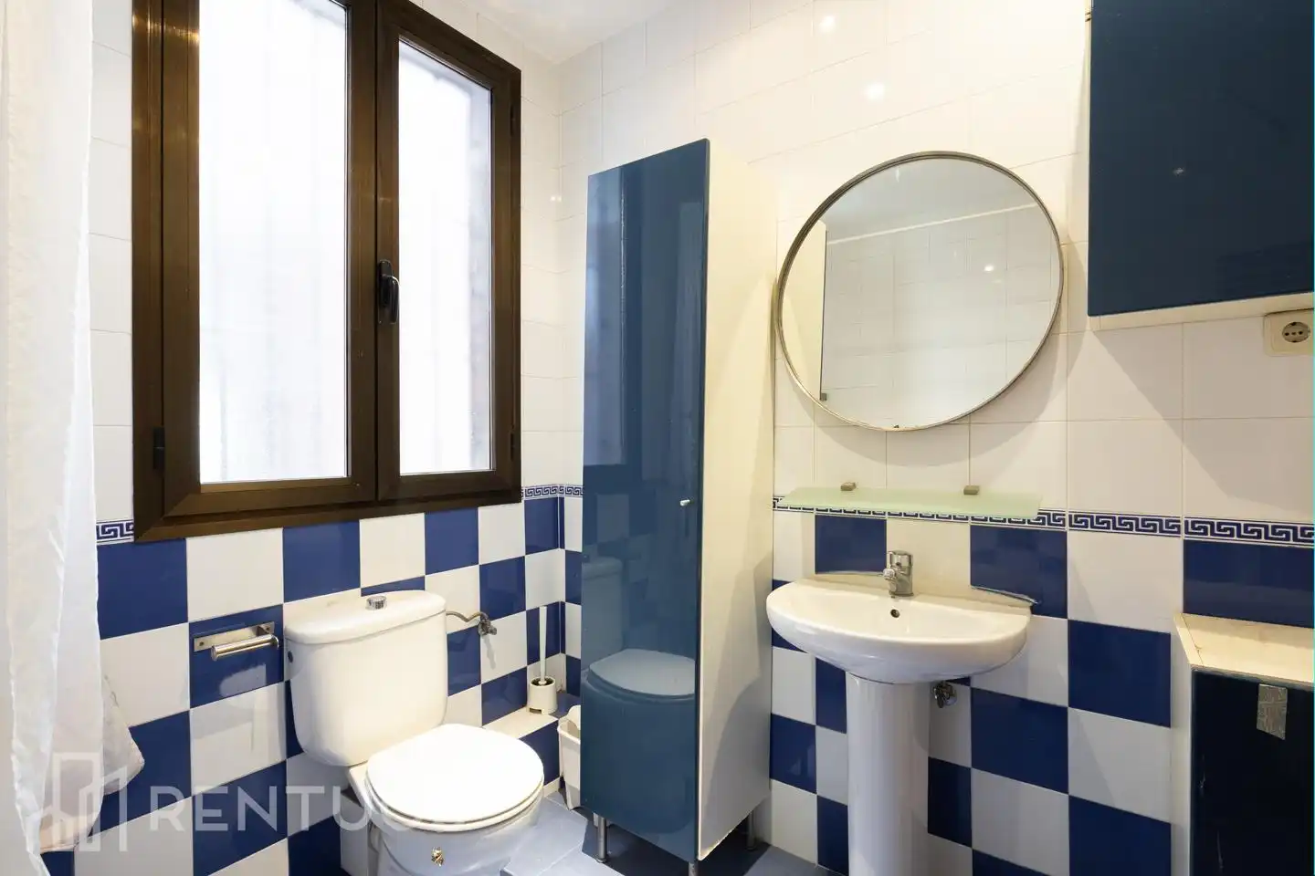 Badezimmer von Wohnung zur Miete in Madrid mit Heizung, Parkett und Möbliert