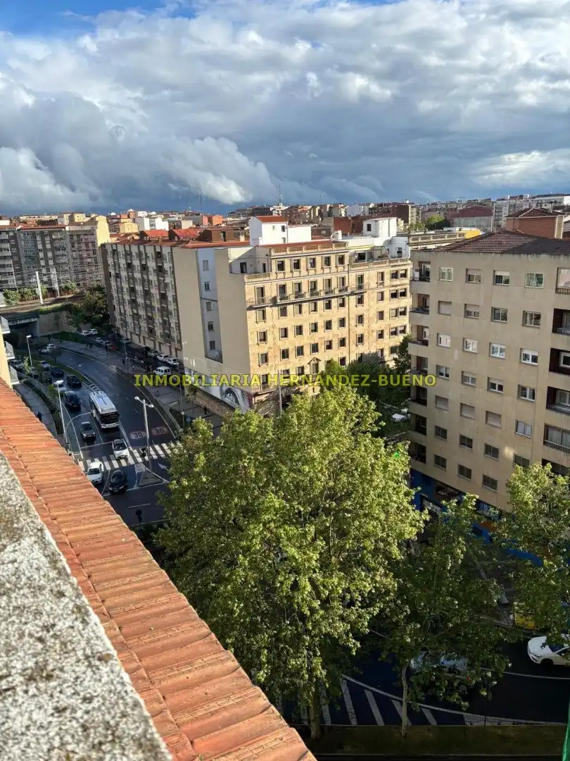 Àtic amb ascensor de lloguer a Garrido, imagen 7
