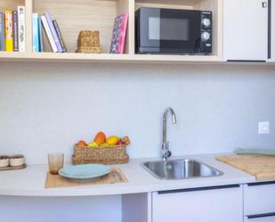 Kitchen of Flat to share in Armilla  with Air Conditioner and Swimming Pool