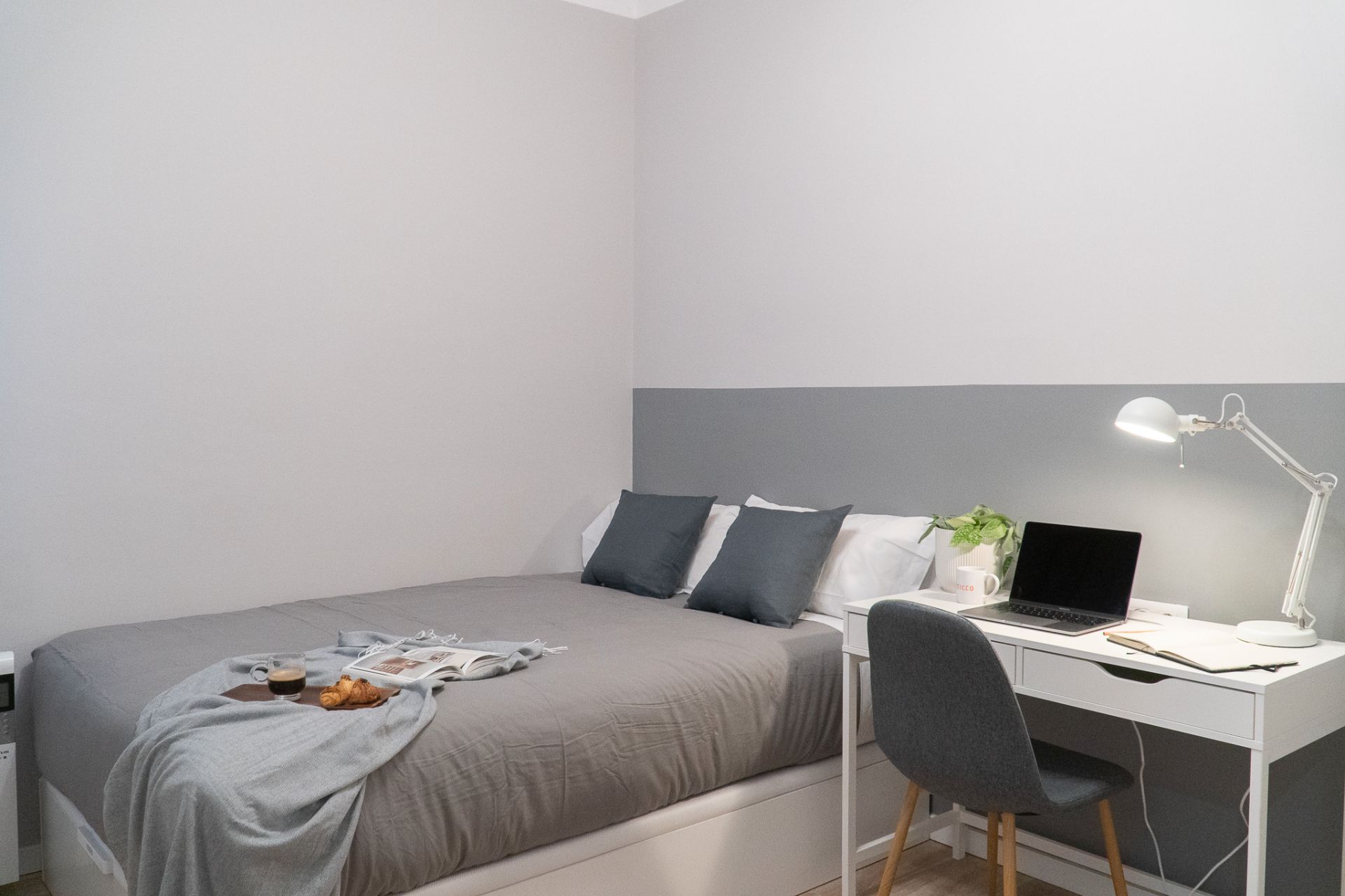 Habitación de Piso para compartir en  Barcelona Capital con Calefacción, Amueblado y Horno