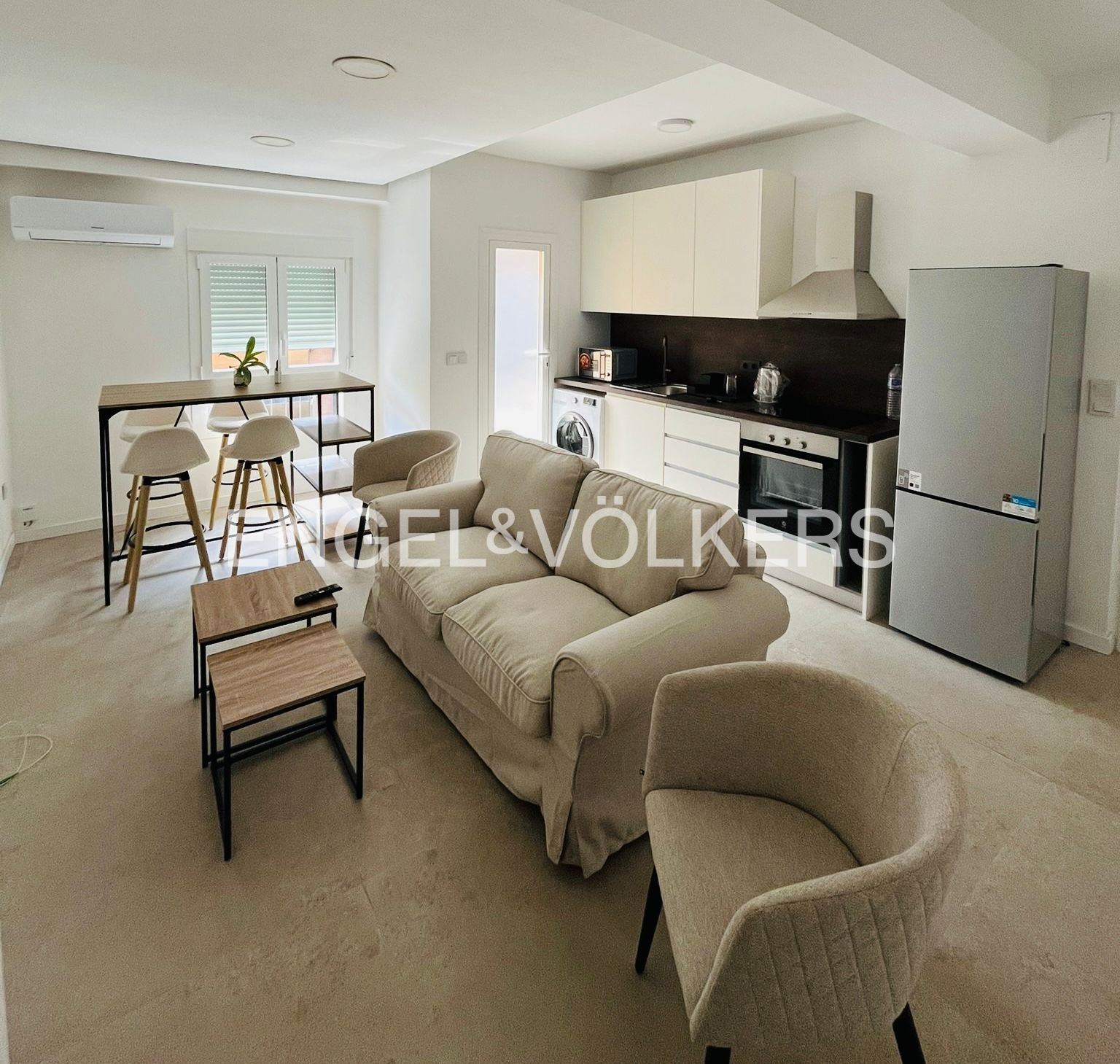 Living room of Flat to rent in  Valencia Capital  with Air Conditioner, Heating and Terrace