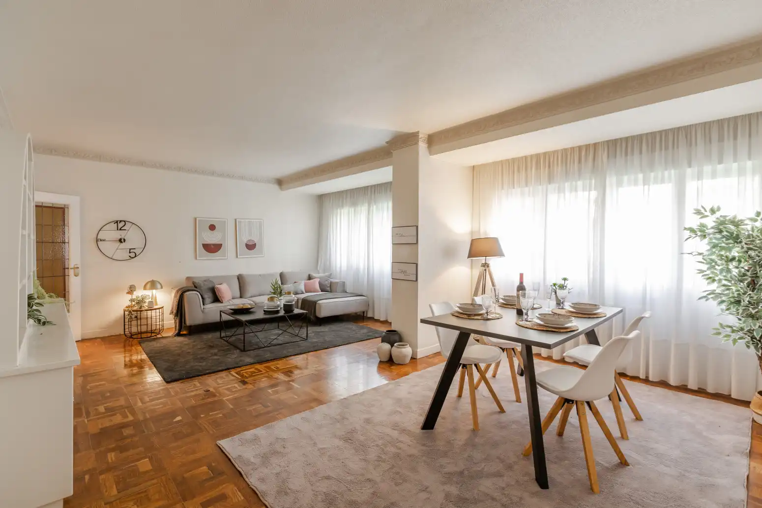 Sala de estar de Piso en venta en  Pamplona / Iruña con Calefacción y Parquet