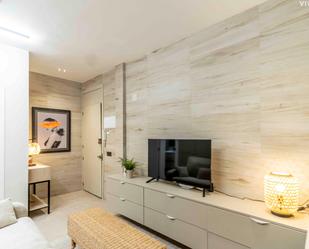 Living room of Flat to rent in  Madrid Capital  with Air Conditioner