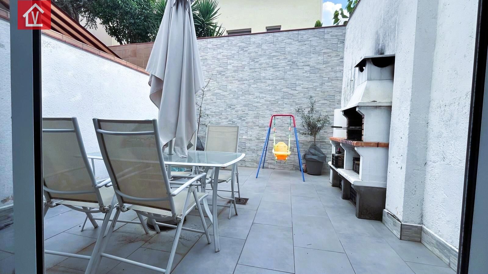 Terrassa de Casa o xalet en venda en Castellar del Vallès amb Aire condicionat, Calefacció i Jardí privat