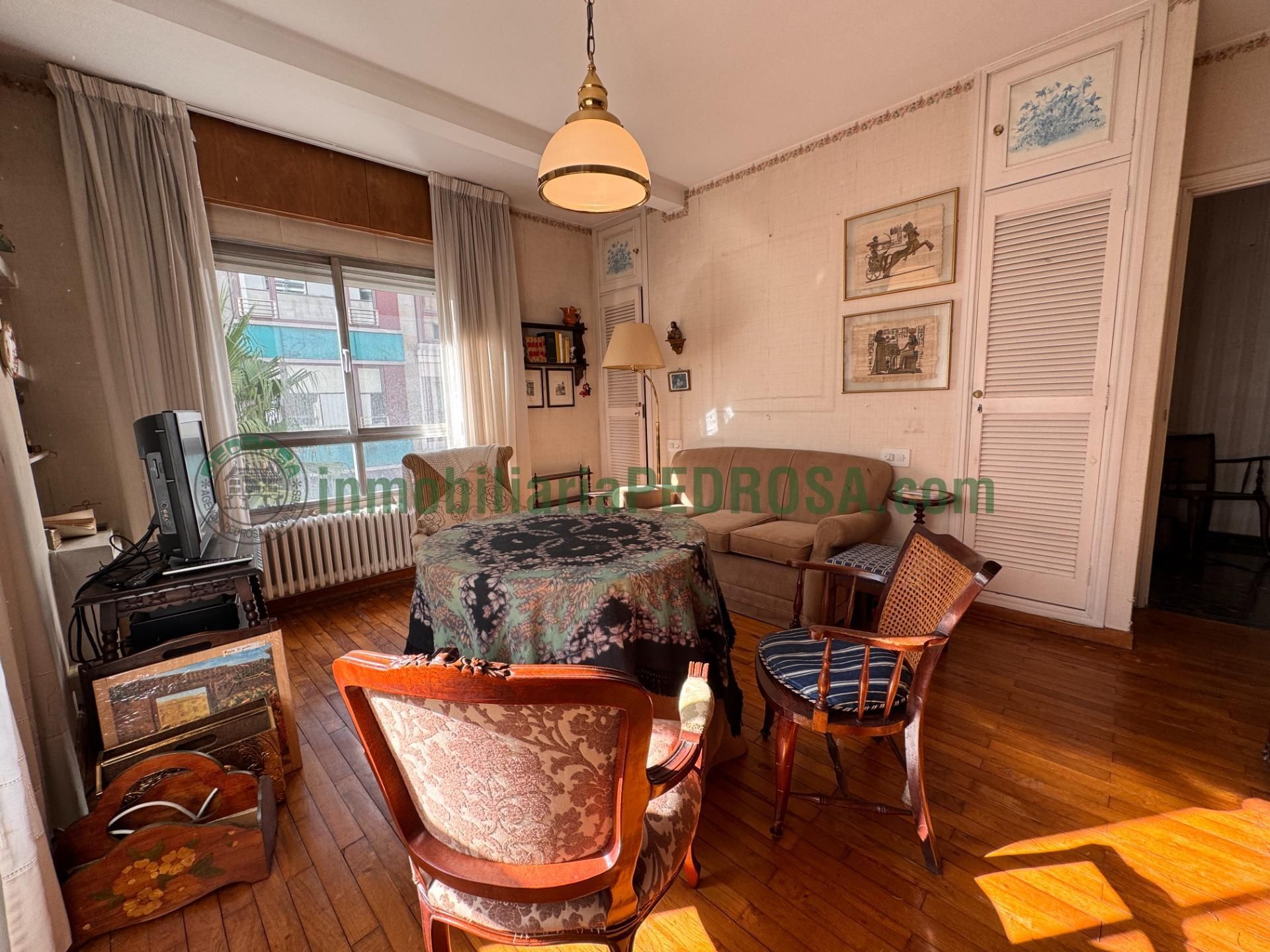 Living room of Flat for sale in Pontevedra Capital   with Heating