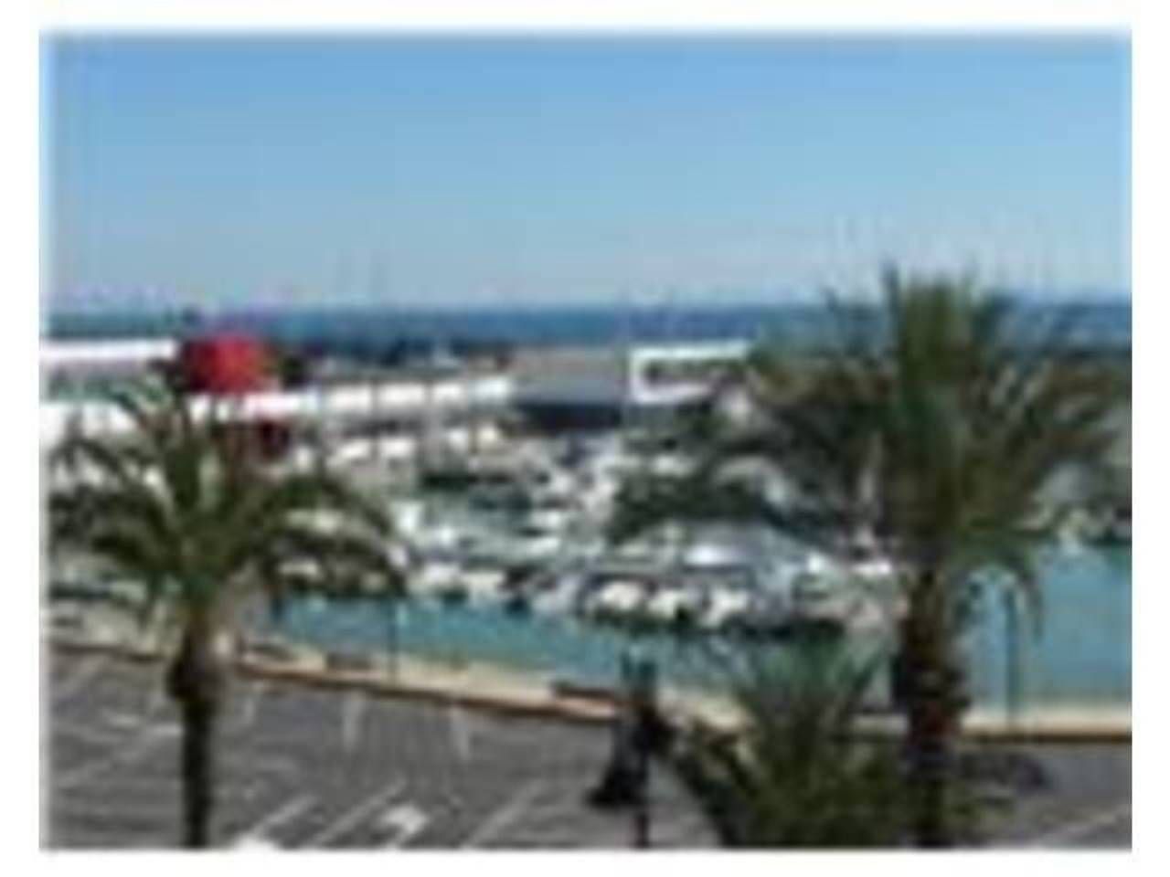Vista exterior de Apartament en venda en Roquetas de Mar amb Aire condicionat, Calefacció i Terrassa