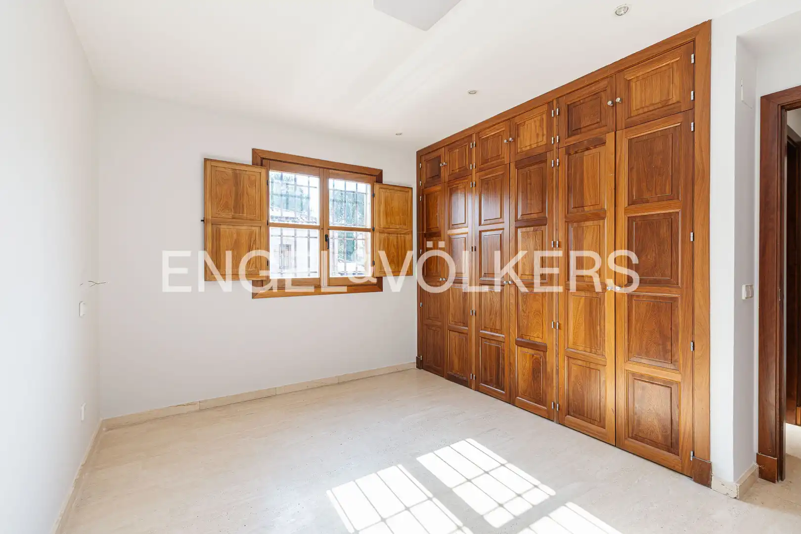 Comedor de Casa o chalet de alquiler en Madrid con Aire acondicionado, Calefacción y Jardín privado