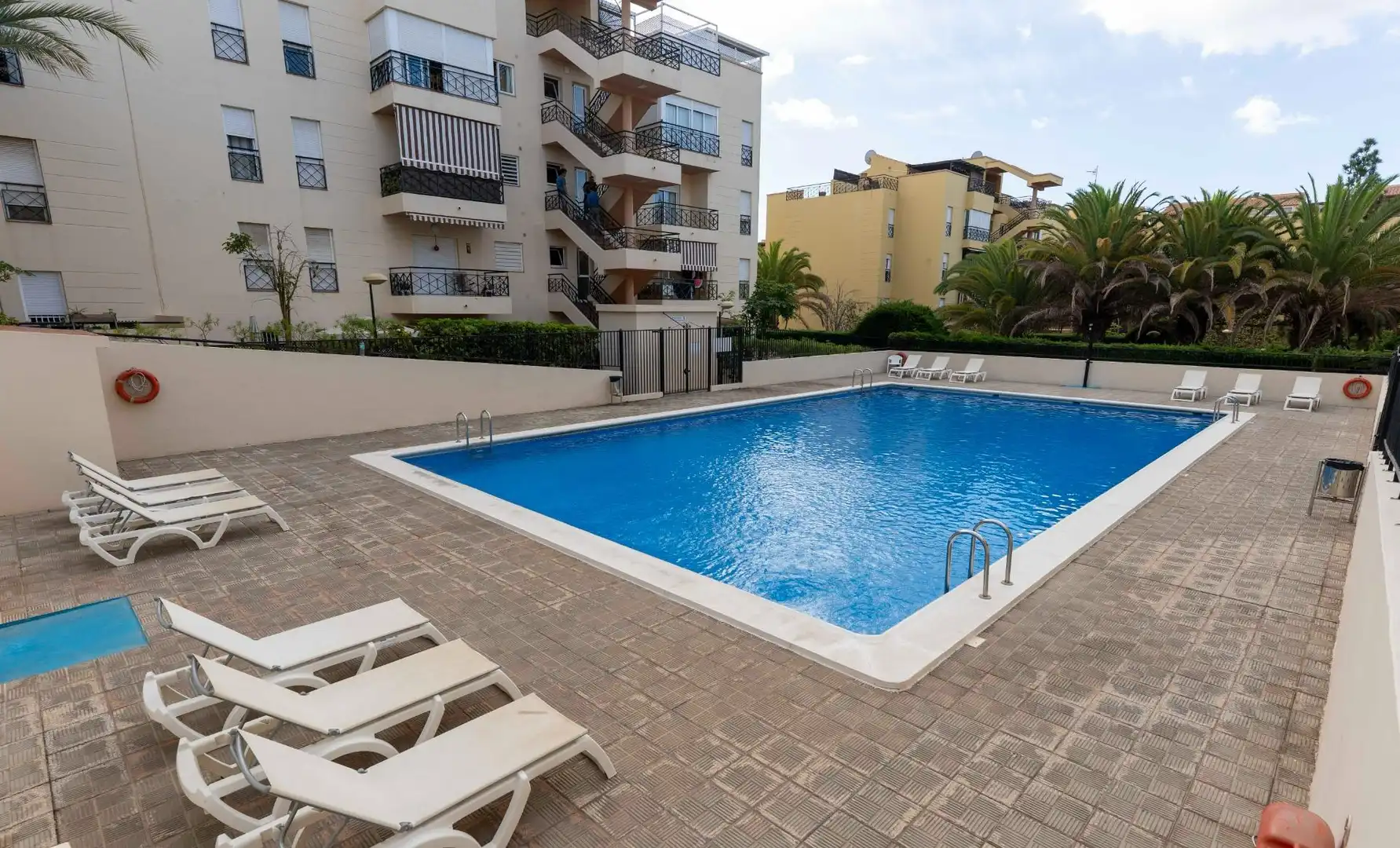 Piscina de Piso en venta en Arona con Aire acondicionado, Terraza y Trastero
