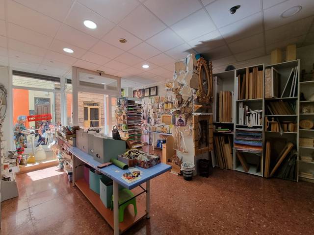 Local comercial en Venta en Carrer Vicent Lladró en Almàssera