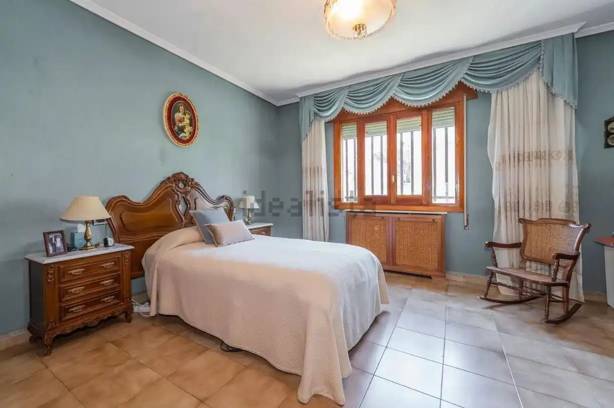 Bedroom of Houses for sale in El Molar (Madrid)  with Heating, Private garden and Terrace