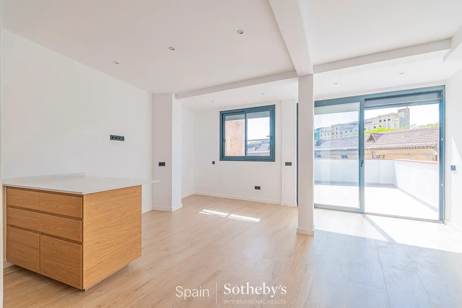 Apartamento en venta en Barcelona con Aire acondicionado, Calefacción y Terraza