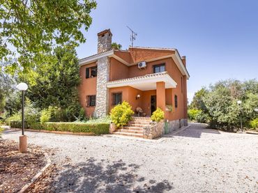 Casa amb piscina en venda a Pedanías Este