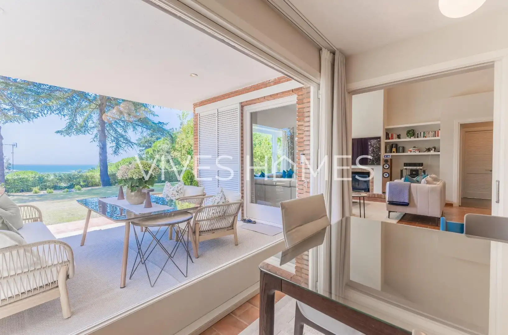 Terrassa de Casa o xalet en venda en Sant Vicenç de Montalt amb Aire condicionat, Calefacció i Jardí privat