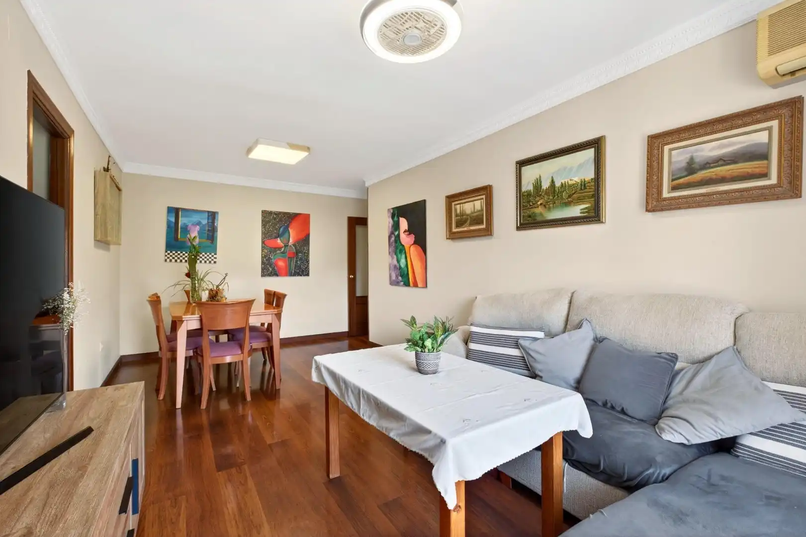 Sala de estar de Piso en venta en Málaga con Piscina comunitaria