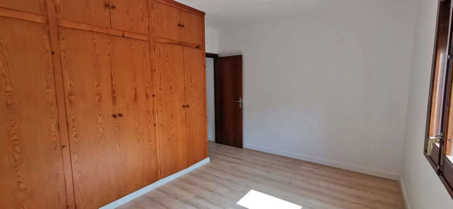 Dormitori de Casa adosada de lloguer en Cabrera de Mar amb Aire condicionat, Calefacció i Jardí privat