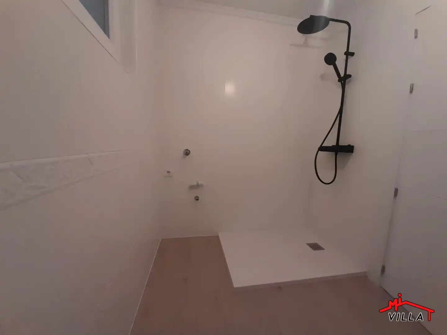 Baño de Piso en venta en Ampuero con Calefacción y Terraza