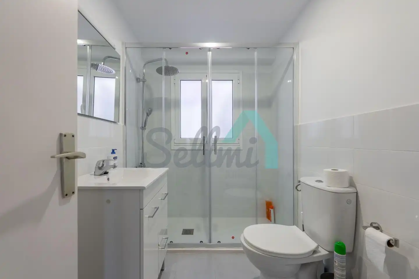 Flat for rent in Calle Juan Escalante de Mendoza, Santo Domingo - El Campillín