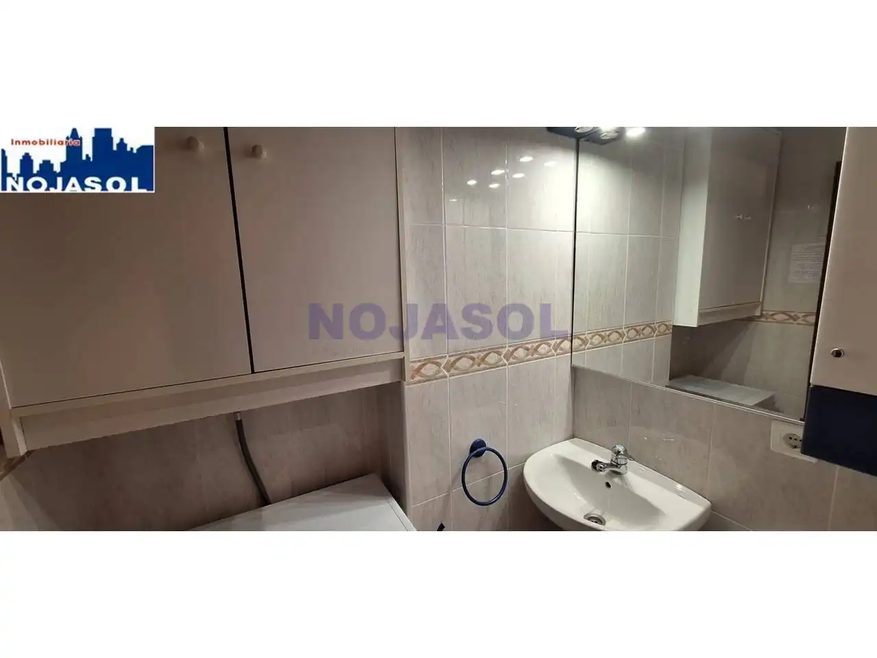 Bany de Apartament de lloguer en Noja amb Calefacció, Jardí privat i Terrassa