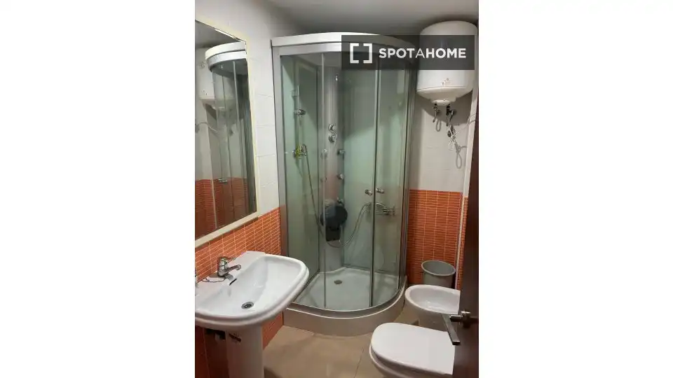 Bathroom of Apartments for share in Roquetas de Mar  with Air Conditioner, Terrace and Furnished